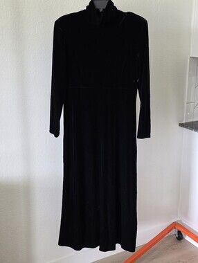 K.C. Spencer Vintage Black Velvet Maxi Dress Size 12 Mock Neck Long Sleeve USA